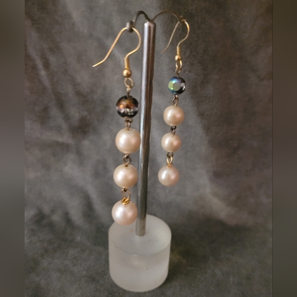 2/$12 Vintage faux pearl and AB coated glass bead earrings - Picture 2 of 3